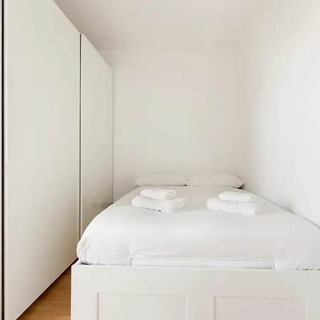 Comfy X3 - With Balcony * Mailand